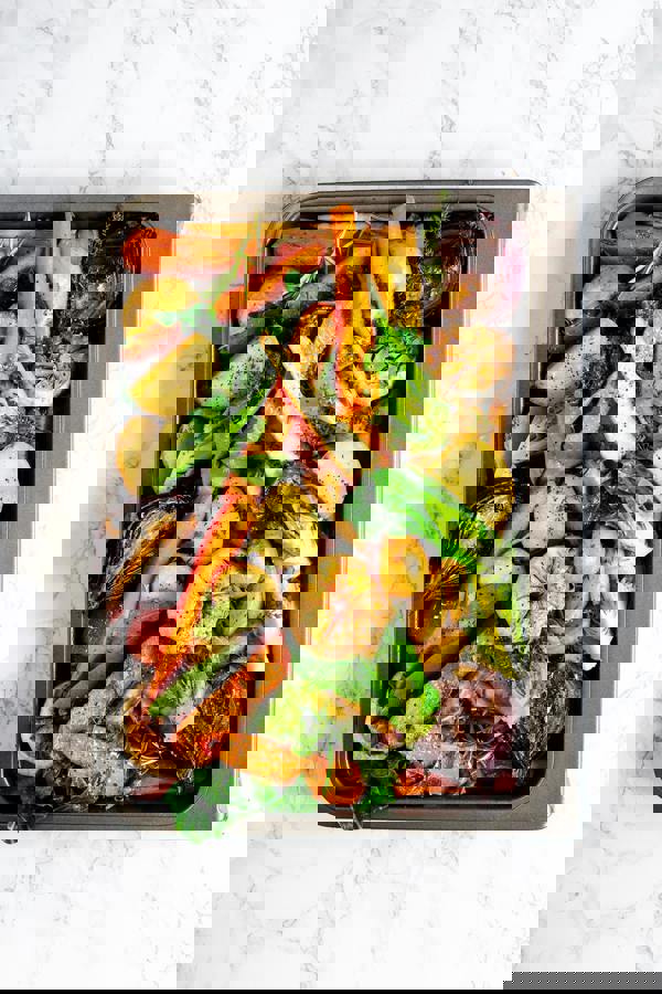 MasterClass Smart Stack Non-Stick 40.5cm x 31cm Baking Tray