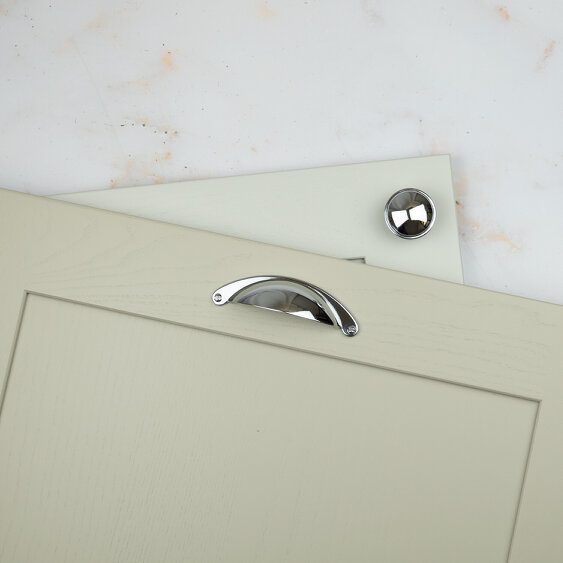 Handle & Home Polished Chrome Knob and Coordinating Cup Handle