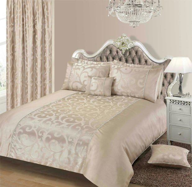 Sweet Dreams Renoir Jacquard Duvet Cover Set