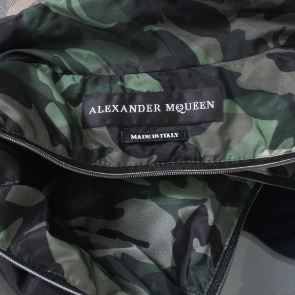 Alexander McQueen luxurious short down jacket in a camouflage pattern