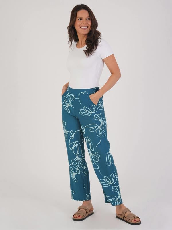 VIZ-A-VIZ Floral Print Trousers