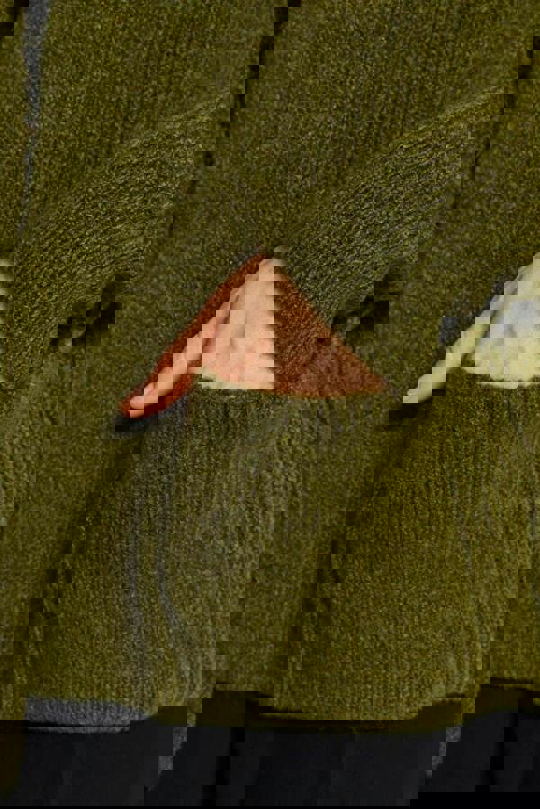 WOVCOR Soft Textured Pocket Detailed Knit Cardigan