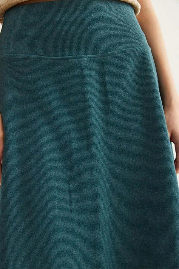 Hoxton Gal Waist-Banded Flared Knit Skirt