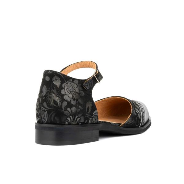 Embassy London Gigot - Black Emboss - Women's Closed Heel Round-Toe Leather Flat Sandal