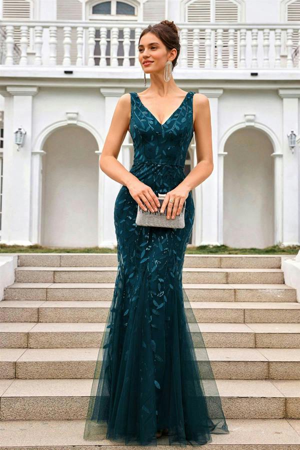 FS Collection Sequin Leaf Detailed V Neck Bridesmaid Maxi Dress In Teal