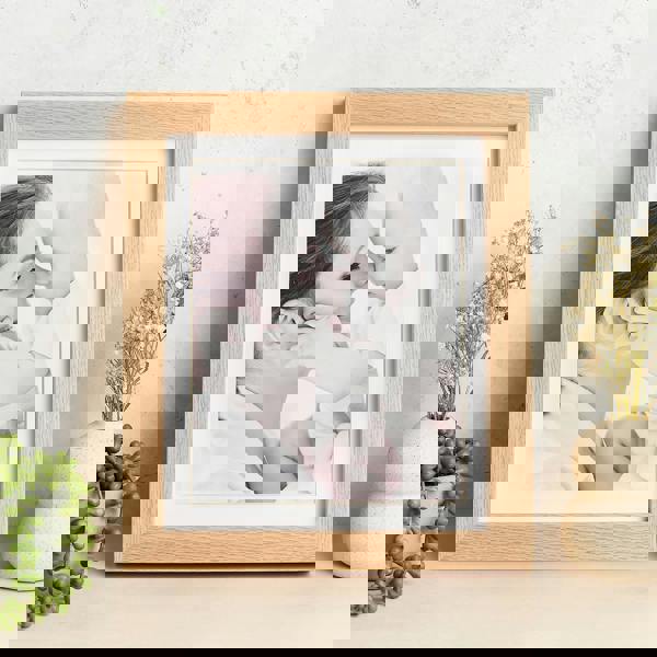 MijMoj Design Solid Oak Picture Frame with Mount - Natural Finish