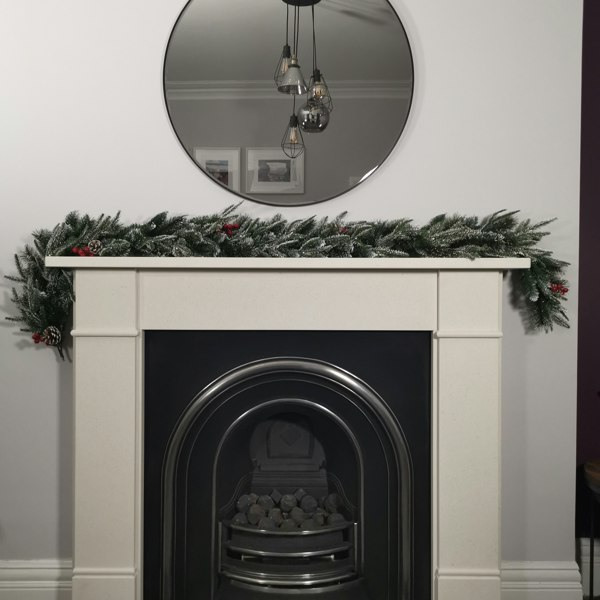 Samuel Alexander Premier 180cm (6ft) Festive New Jersey Christmas Garland PVC Tips With Berries And Cone