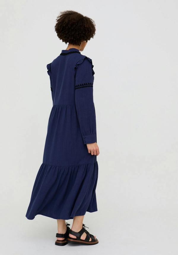 Raffya Lulu Embroidered Maxi Dress In Navy