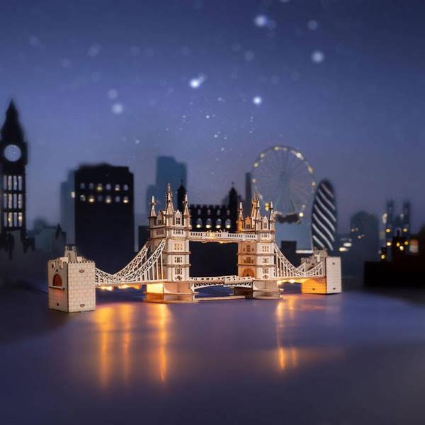 Dyzi 116 Piece Tower Bridge 3D Wooden Puzzle With Light