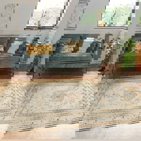 The Rugs Fringed Vintage Bordered Rug - Stylish & Practical