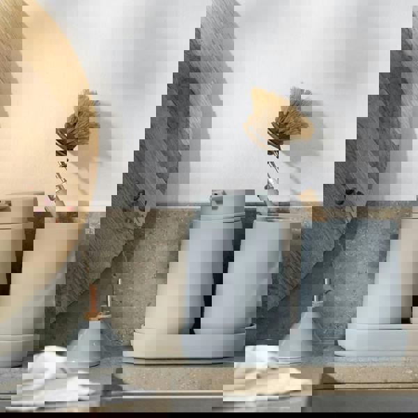 BESLAGSBODEN Freestanding Green Soap Dish 18 x 9.5cm (7" x 3.7") Smooth Plastic Soap Tray for Bath Sink Shower Bathroom