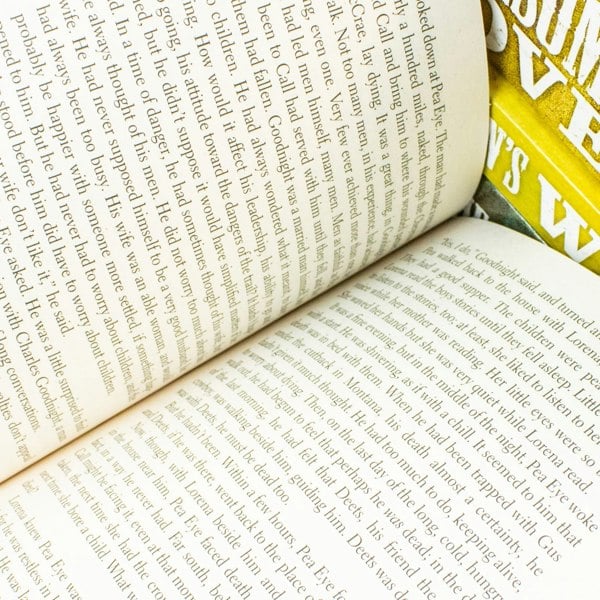 Lonesome Dove Series 4 Books Collection by Larry McMurtry (Lonesome Dove, Streets of Laredo, Dead Man's Walk and Comanche Moon)