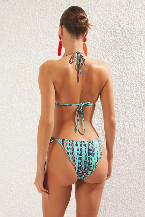 WOVCOR Geometric Patterned Triangle Padded Brazilian Regular Waist Bikini Set with Accessories