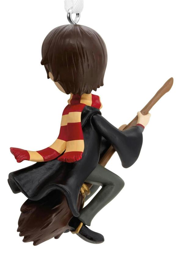 Harry Potter - Harry with Broomstick & Scarf Christmas Tree Ornament