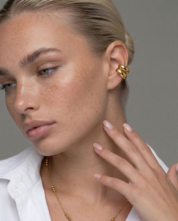 Elk & Bloom 14k Gold Huggie Hoop Ear Cuff