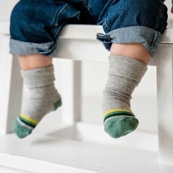 Little Sock Co. Non-Slip Stay-on Baby + Toddler Socks in Benedict