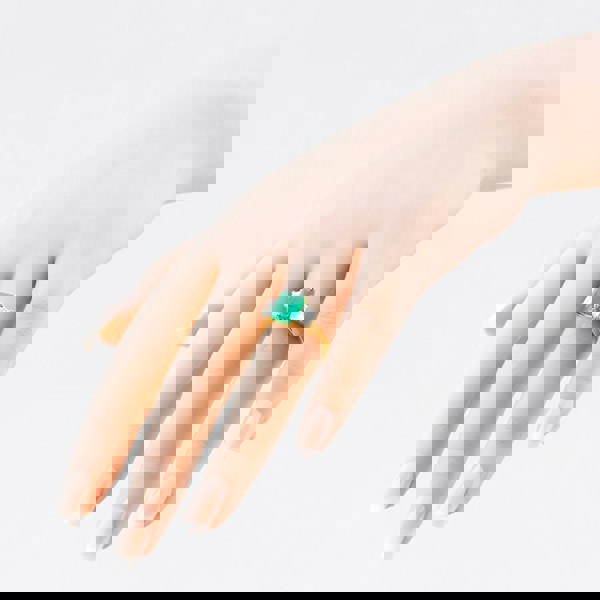 T. H. Baker 18ct Yellow Gold 1.85ct Emerald Cut Emerald & 0.77ct Diamond Shoulder Set Solitaire Ring 40191