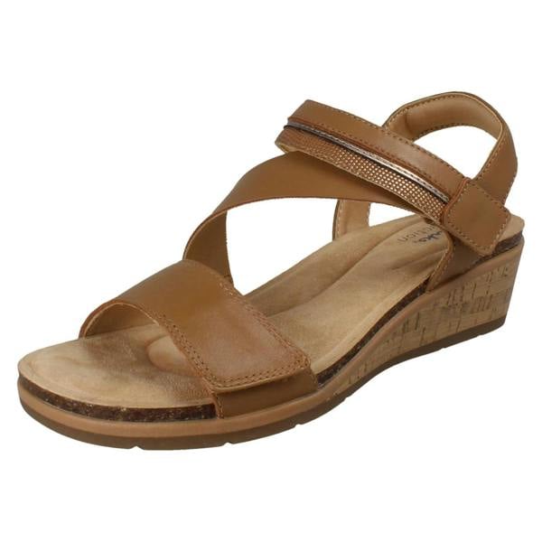 Clarks Ladies Clarks Sandals Kacha Wave