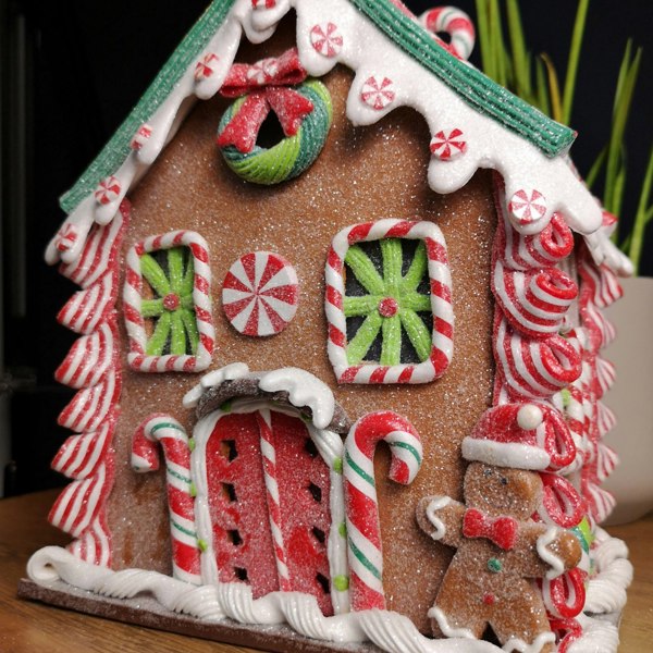 Samuel Alexander 23cm Battery Operated LED Christmas Gingerbread Candy Chalet Decoration