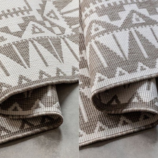 Dynamic Indoor & Outdoor Reversible Beige Rug