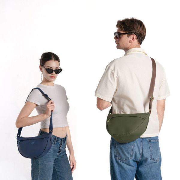 CabinZero Moon Shoulder Bag - 5L