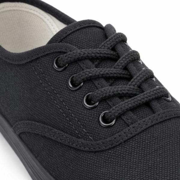 DEK R6300 Canvas Shoes in Black