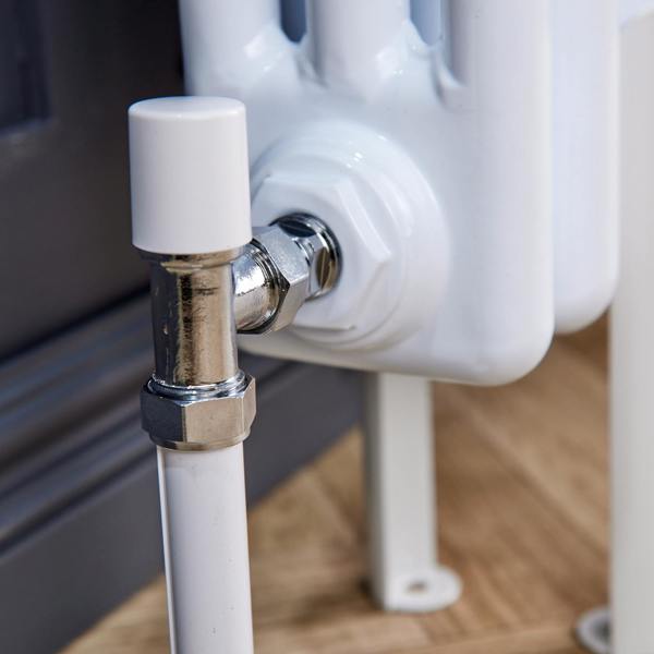 Flode Angled Round Thermostatic TRV & Lockshield With Shut Off | 15mm x 1/2″ | Gloss White