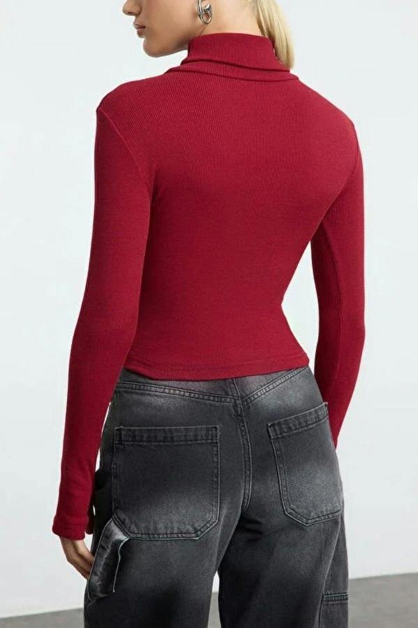 WOVCOR Fitted Turtleneck Knit Blouse with Finger Detail