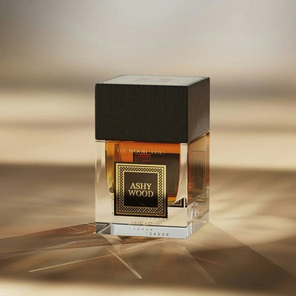 Anfar Ashy Wood 100ml Extrait de Parfum bottle lighting view