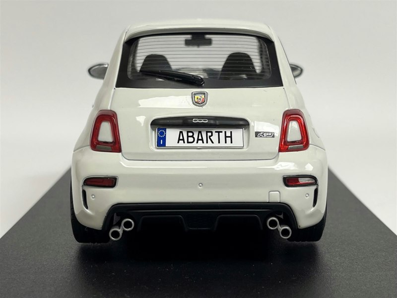 Solido Fiat Abarth F595 2022 Ghiaccio White 1:18 Scale Solido 1811301