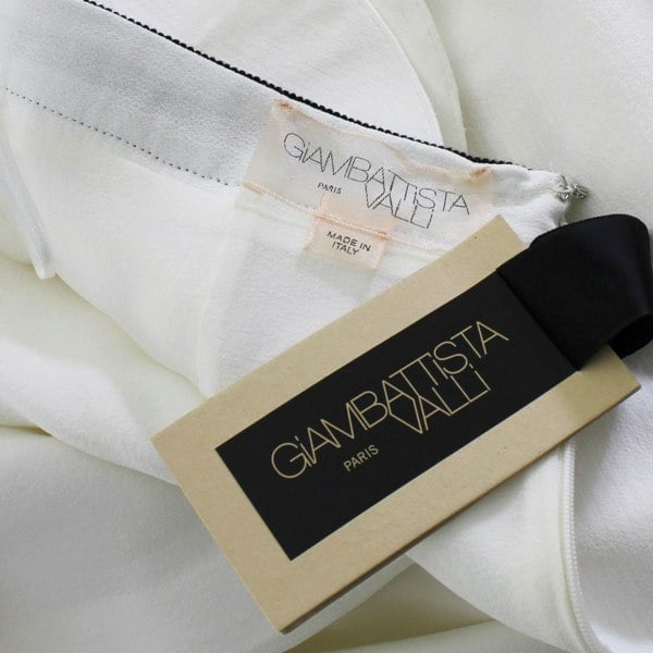 Giambattista Valli white crepe skirt with layered detailing to waistband