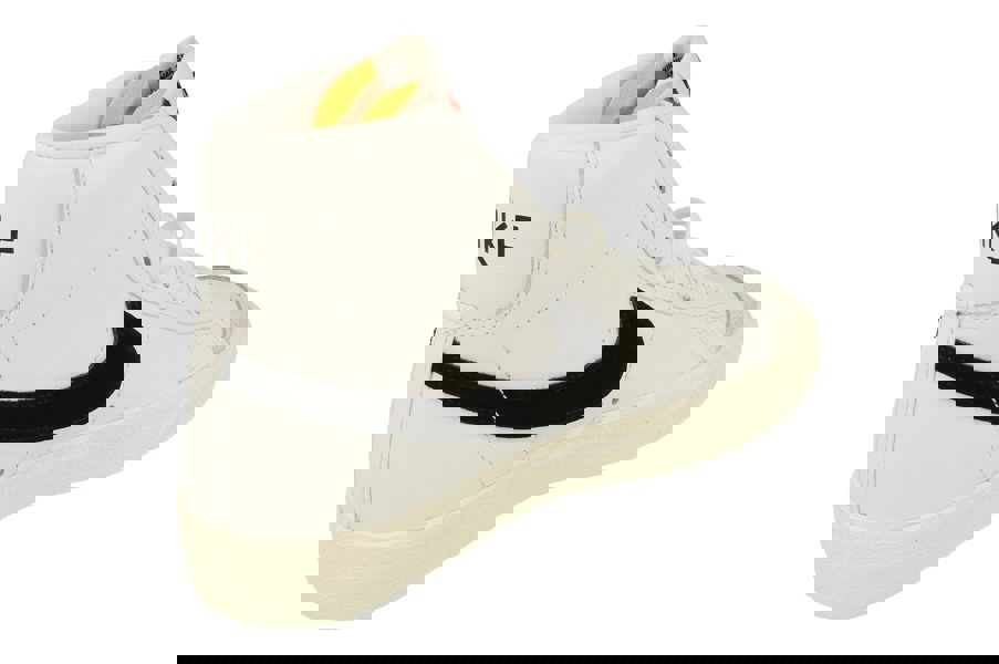 Nike Womens Blazer Mid 77 Trainers Cz1055  100 - White Black Sail 100 - Photo 2