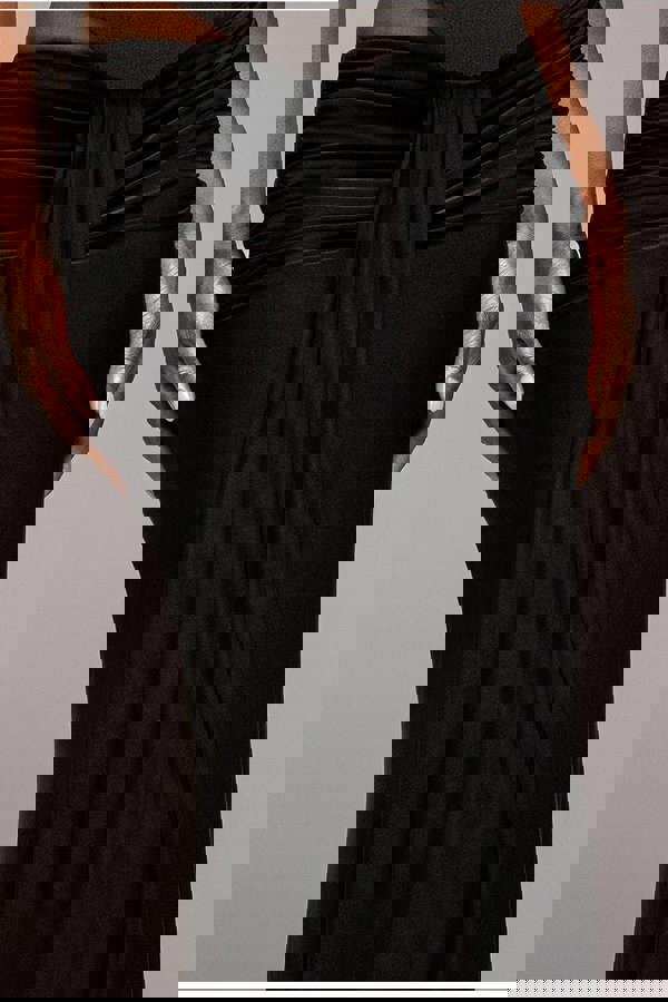 Gathered Front Dipped Waist Maxi Skirt - Black SK54