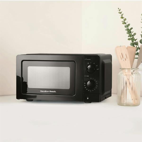 Hamilton Beach 20L Standard Microwave - Black