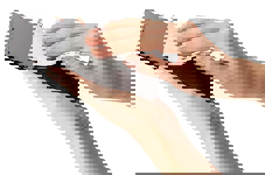 Durable SCREENCLEAN Streak-Free Biodegradable Screen Cleaning Wipes | 50 Sachets