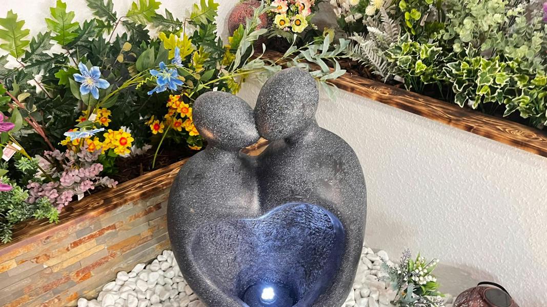 Tranquillity Water Features Heart Couple Contemporary Solar Water Feature