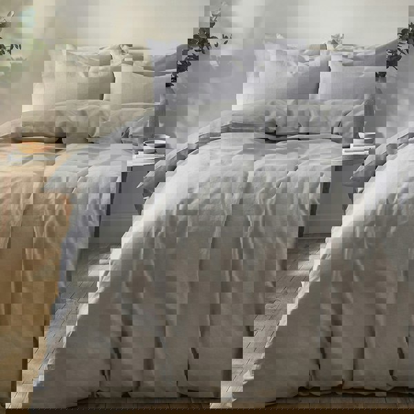 Martex Touch of Linen Duvet Cover Set (includes 2 pillowcases 1 for Single)