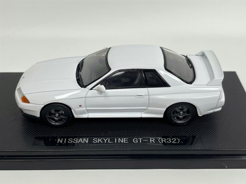 Ebbro Nissan Skyline GTR R32 White 1:43 Scale 760