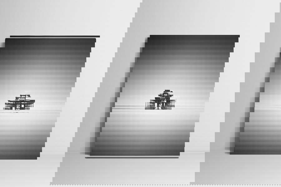 Fernlight Gallery The Minimalist Tide