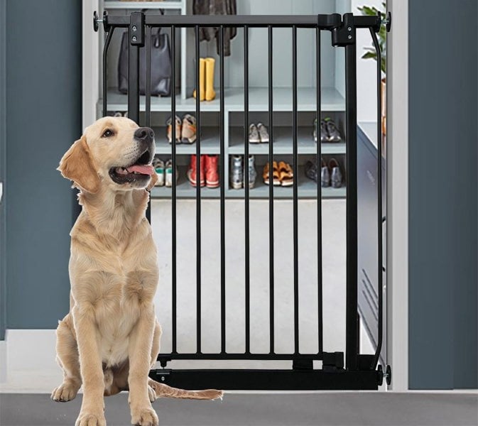 Bettacare Extra Tall Elite Dog Gate, 71cm - 80cm, Matt Black, Extra Tall 96.8cm in Height, Pressure Fit Pet Gate