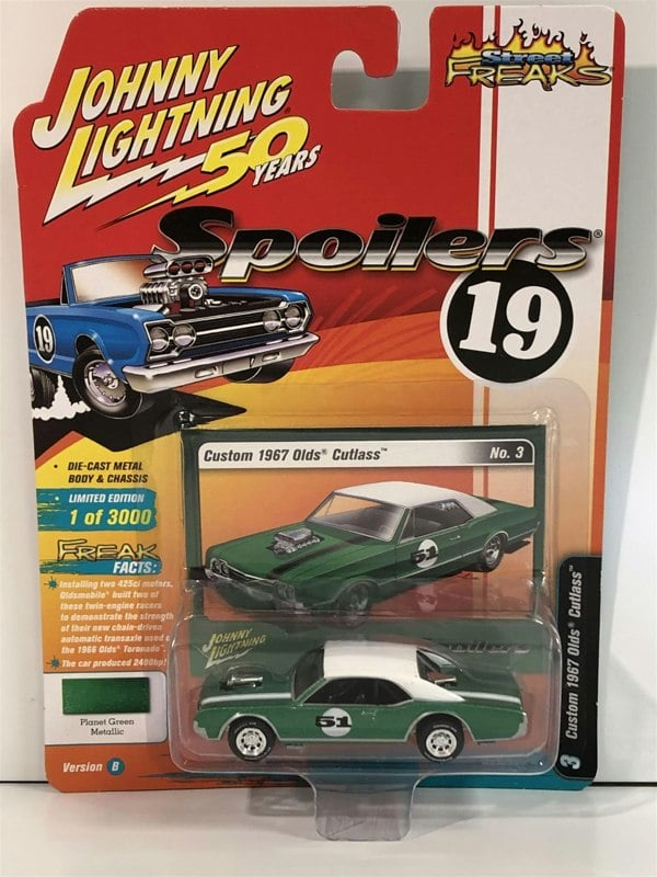 custom 1967 olds cutlass planet green metallic 1:64 scale johnny lightning jlsf013b