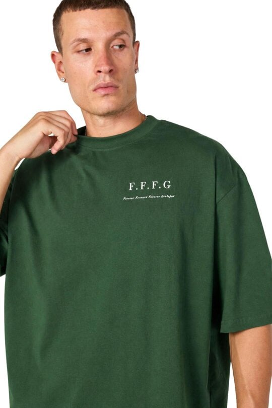 Elaina Fashion Men’s Oversized Heavyweight T-Shirt – “Forever Forward. Forever Grateful.”
