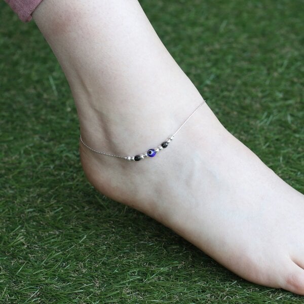 The Colourful Aura Pure Silver Single Evil Eye Nazar Minimalist Payal Anklet