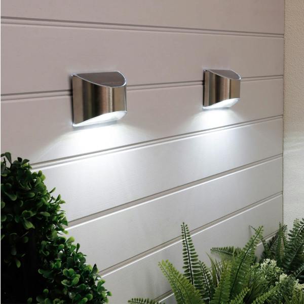 Gardenwize Pack of 2 Solar Fence Lights – Lucent LED Wall Lights