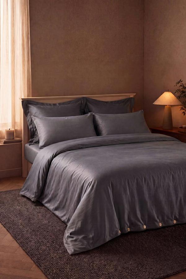 Pretty You London Bamboo Bedding Set in Smoke Grey
