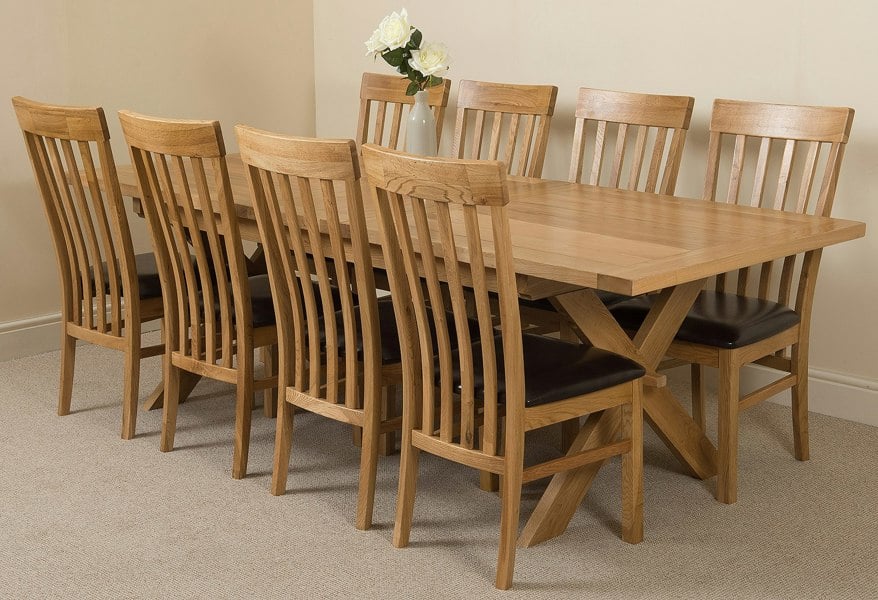 That's Furniture Vermont Cross Leg Oak Extending Dining Table with Harvard Oak Chairs