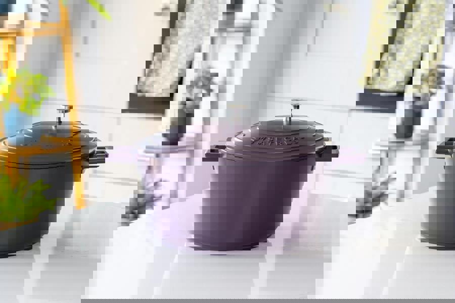 MasterClass 5L Large Cast Aluminium Casserole Dish with Lid, Purple, 28cm