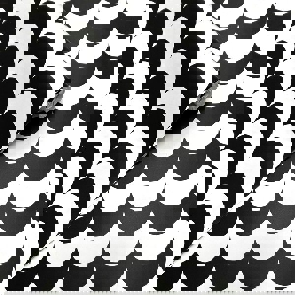 Erica Wakerly Scoop Black and White Wallpaper