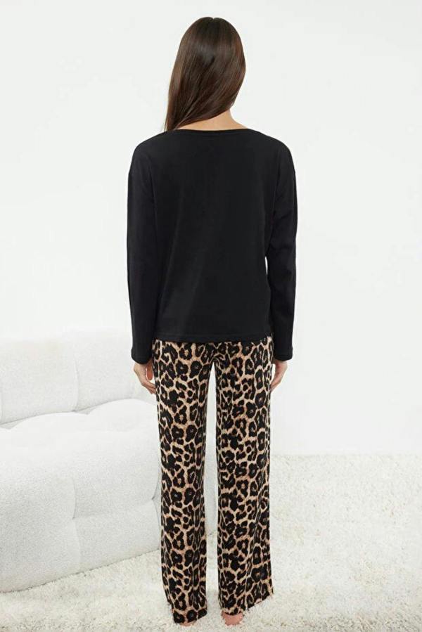 WOVCOR 2- Piece Cotton Knit Pajama Set with Leopard Print