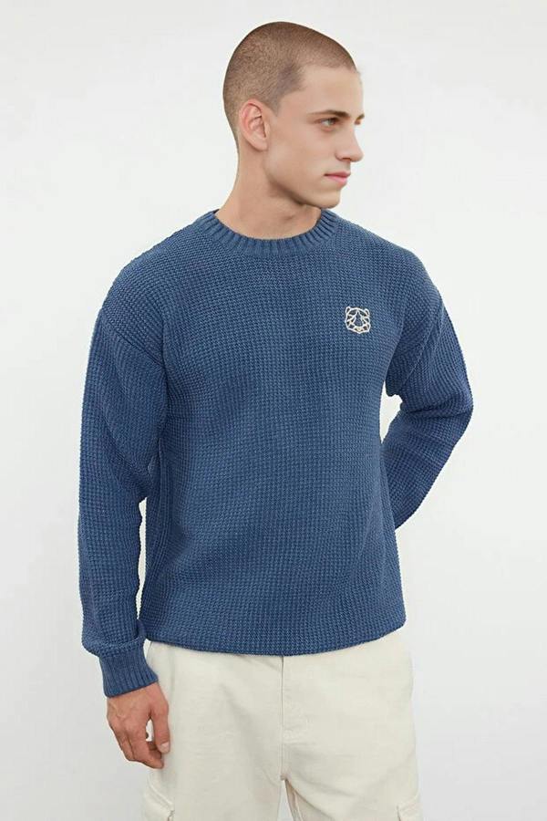 WOVCOR Crew Neck Embroidered Knit Men's Sweater